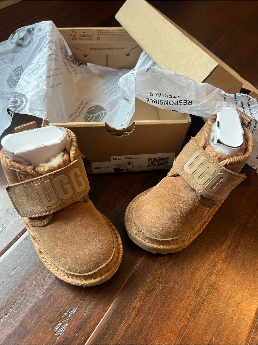 UGG Kids Chestnut Suede Hook-and-Loop Strap Boots 6c
